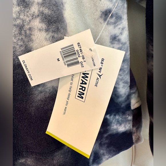 Old Navy Cropped Fleece Funnel Neck Top Medium | Go-Warm Active NWT - Picture 5 of 13